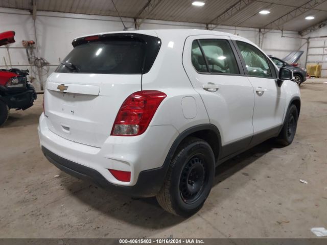 KL7CJKSB2JB702814 Chevrolet TRAX LS
