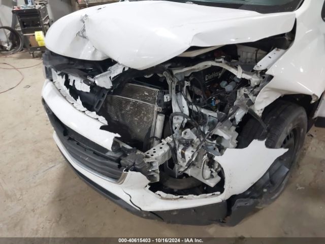 KL7CJKSB2JB702814 Chevrolet TRAX LS