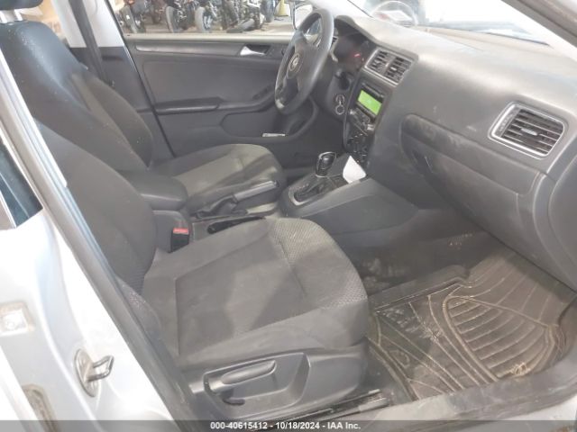 3VW2K7AJ2EM350489 Volkswagen Jetta 2.0l S