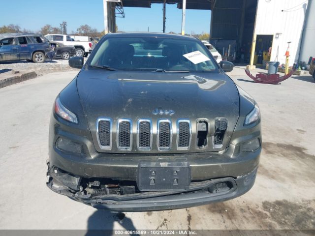 1C4PJMAB9FW545879 Jeep Cherokee Sport