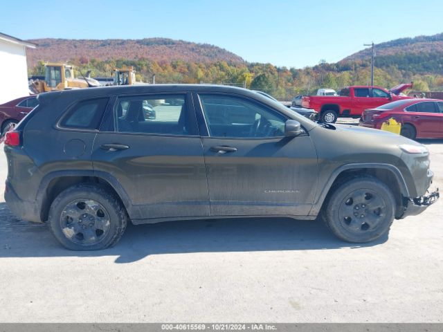 1C4PJMAB9FW545879 Jeep Cherokee Sport