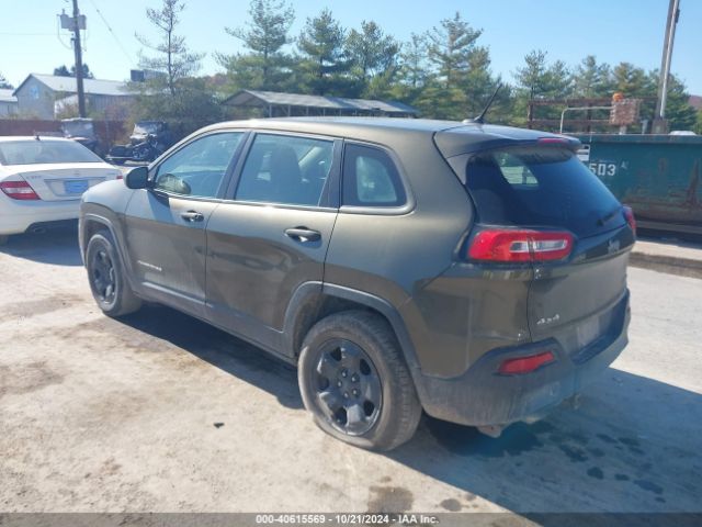 1C4PJMAB9FW545879 Jeep Cherokee Sport