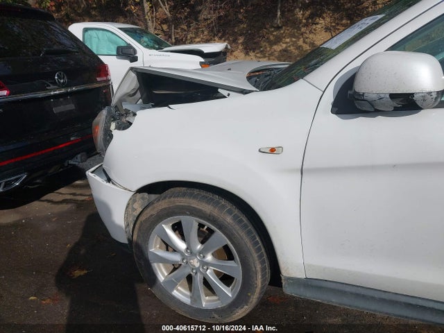 Mitsubishi Outlander Sport Es 2015 4A4AR3AU8FE028145 Image 21