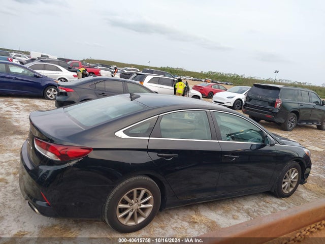 Hyundai SONATA SE 2019 5NPE24AF2KH813839 Image 13