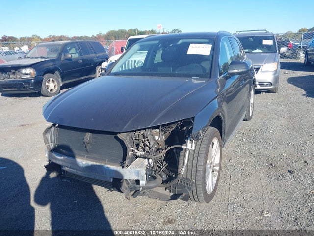 WA1CNBFY8J2196969 Audi Q5 2.0t Premium/2.0t Tech Premium