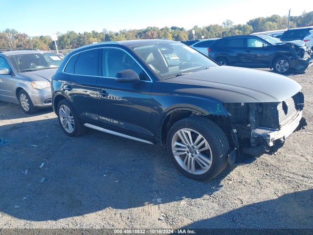 WA1CNBFY8J2196969 Audi Q5 2.0t Premium/2.0t Tech Premium