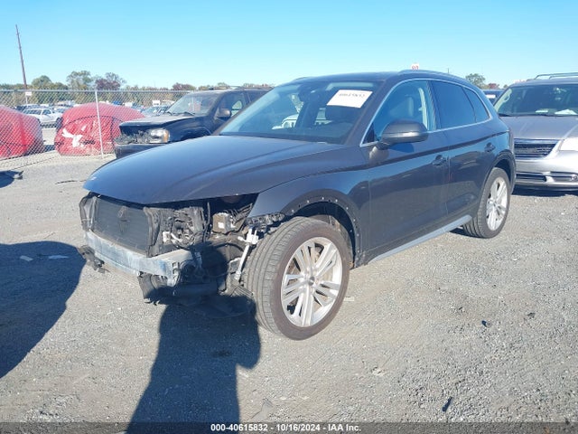 WA1CNBFY8J2196969 Audi Q5 2.0t Premium/2.0t Tech Premium