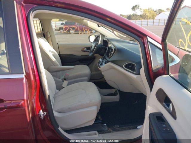 2C4RC1DG4HR515628 Chrysler Pacifica Touring