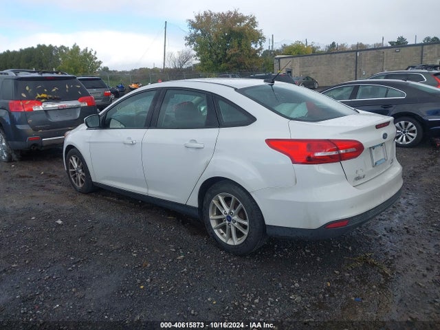 Ford FOCUS SE 2016 1FADP3F27GL368407 Image 3