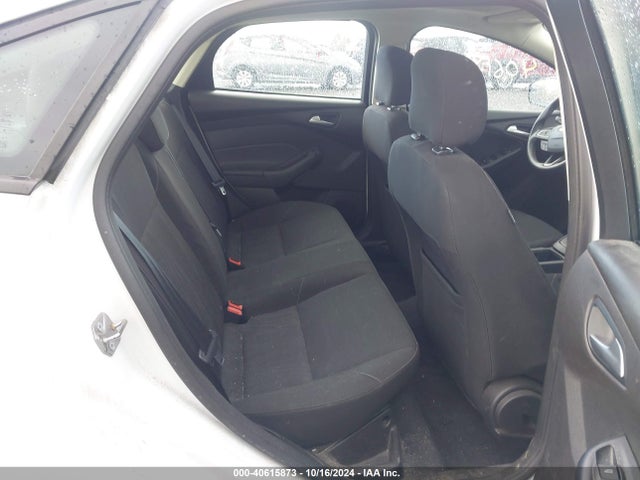 Ford FOCUS SE 2016 1FADP3F27GL368407 Image 8
