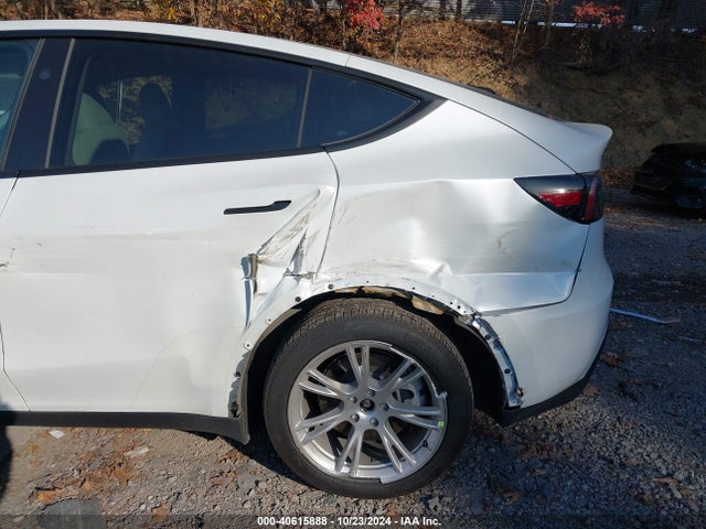 2023 TESLA MODEL Y 7SAYGDEE5PA192859 Photo 5