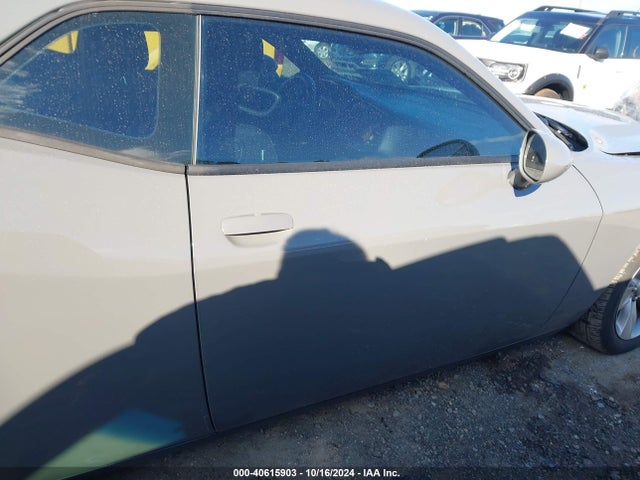 Dodge Challenger Sxt 2018 2C3CDZAG1JH178258 Image 12