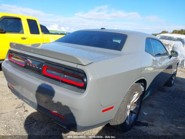 Dodge Challenger Sxt 2018 2C3CDZAG1JH178258 Image 4
