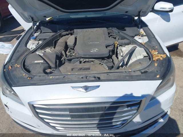 Hyundai Genesis 3.8 2015 KMHGN4JE3FU097225 Image 10