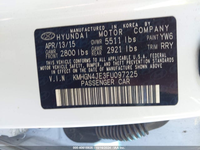Hyundai Genesis 3.8 2015 KMHGN4JE3FU097225 Image 9