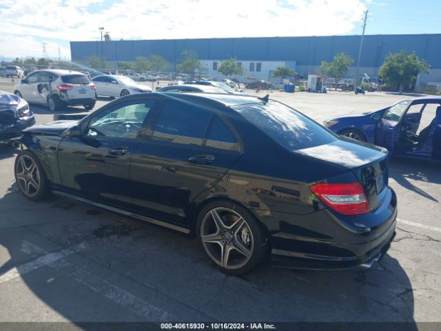 2010 MERCEDES-BENZ C 63 AMG WDDGF7HB9AF493211 Photo 2