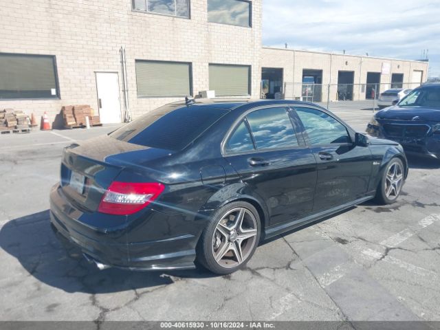 2010 MERCEDES-BENZ C 63 AMG WDDGF7HB9AF493211 Photo 3