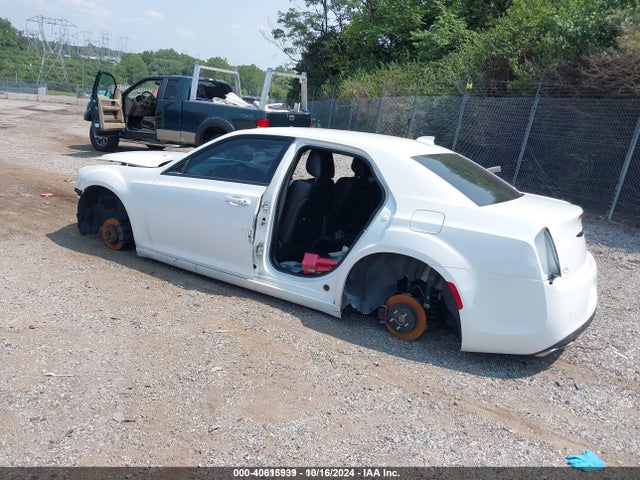 Chrysler 300 300s 2021 2C3CCABG0MH545996 Image 3