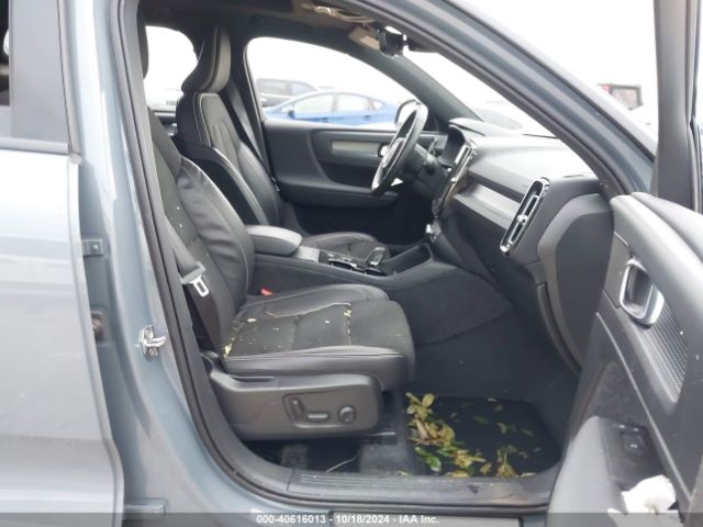 YV4162UM5M2564374 Volvo Xc40 T5 R-design
