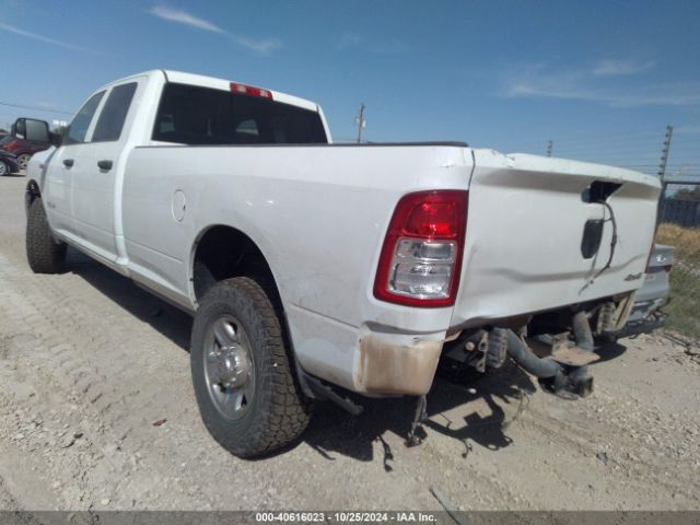 3C6UR5HJ9KG592750 RAM 2500 Tradesman  4x4 8' Box