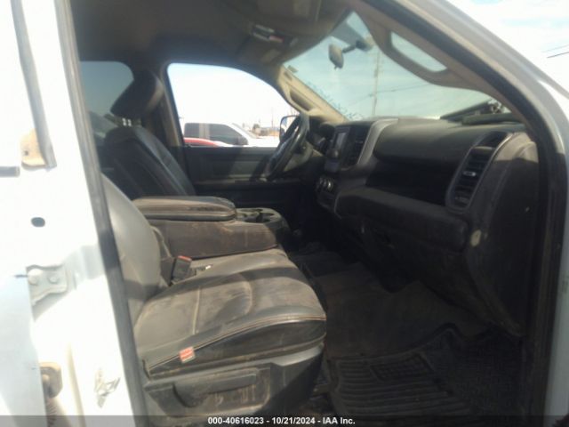 3C6UR5HJ9KG592750 RAM 2500 Tradesman  4x4 8' Box