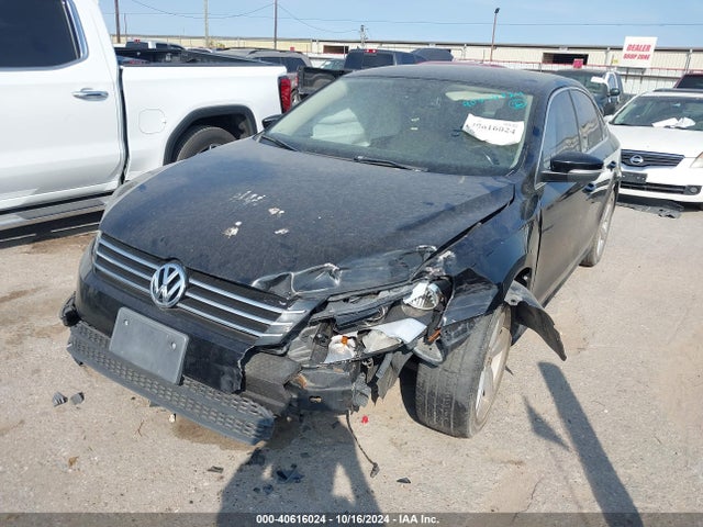 Volkswagen Passat 1.8t Se 2014 1VWBS7A39EC037796 Image 2