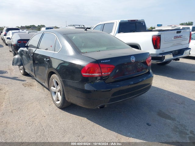 Volkswagen Passat 1.8t Se 2014 1VWBS7A39EC037796 Image 3