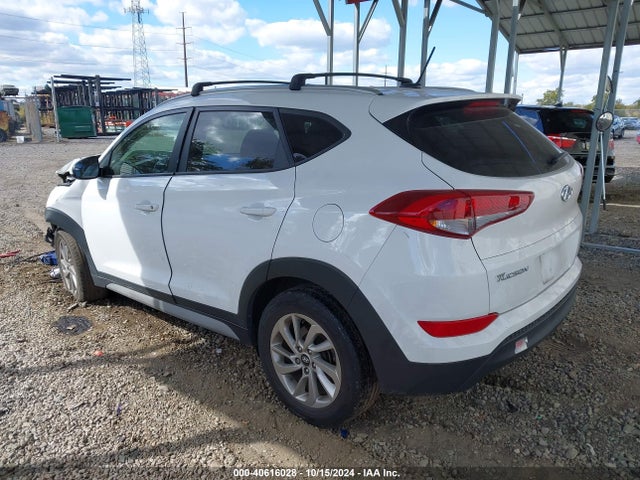 Hyundai TUCSON SE 2017 KM8J33A47HU407490 Image 3