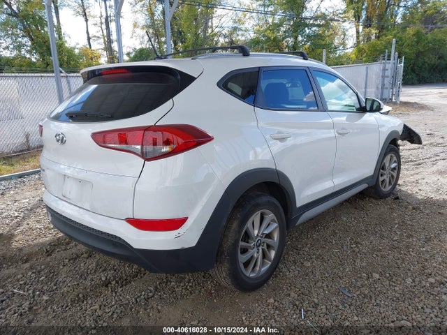 Hyundai TUCSON SE 2017 KM8J33A47HU407490 Image 4