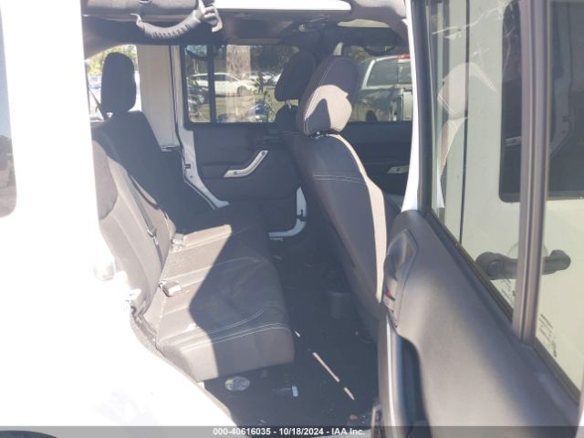 1C4BJWEG2FL629488 Jeep Wrangler Unlimited Sahara