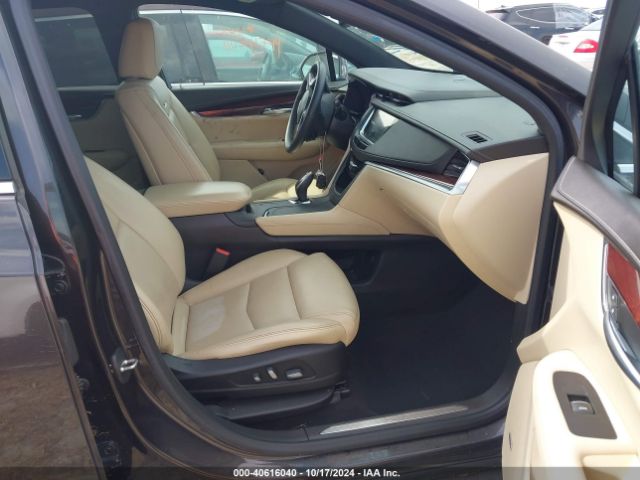 1GYKNCRS2JZ108109 Cadillac XT5 LUXURY