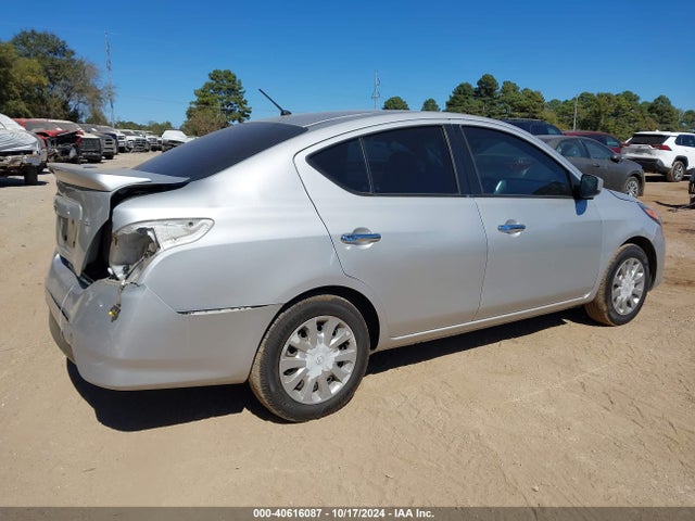 3N1CN7AP9KL833159 Nissan Versa 1.6 Sv