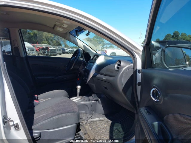 3N1CN7AP9KL833159 Nissan Versa 1.6 Sv
