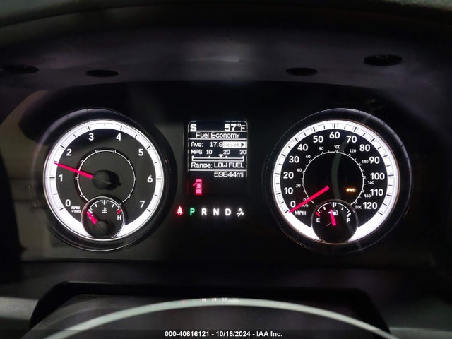 1C6RR7LT4LS158045 RAM 1500 Classic Warlock  4x4 5'7 Box