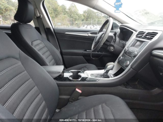 3FA6P0H75FR260562 Ford FUSION SE