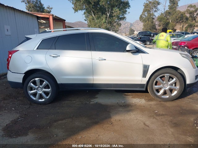 2013 Cadillac Srx Performance Collection მანქანა იყიდება აუქციონზე, vin: 3GYFNDE31DS597786, აუქციონის ნომერი: 40616206