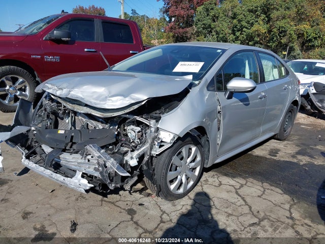 Toyota COROLLA LE 2022 JTDEPMAE7NJ219641 Image 2