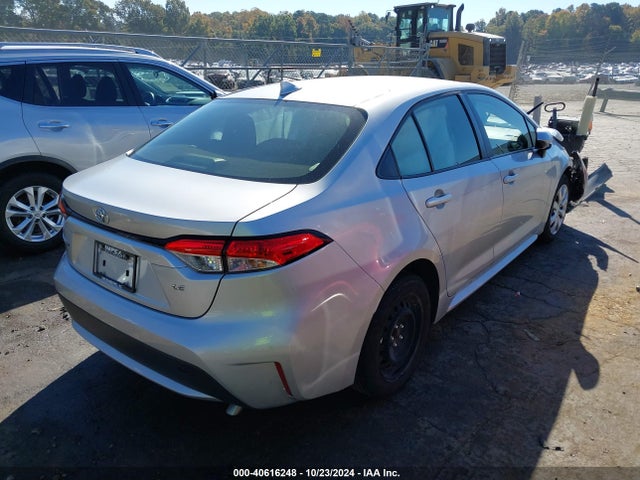 Toyota COROLLA LE 2022 JTDEPMAE7NJ219641 Image 4