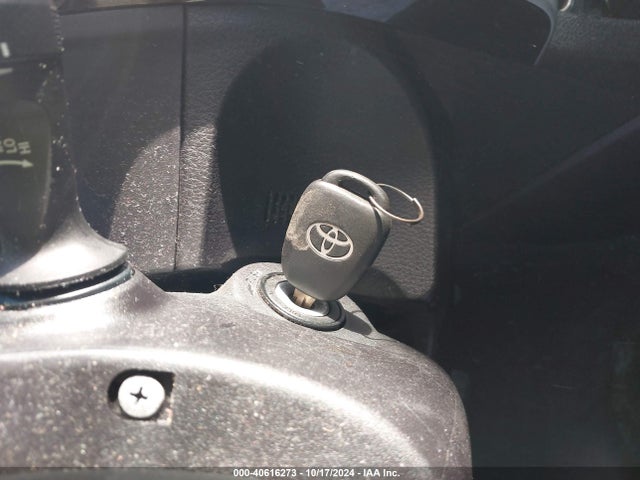 Toyota COROLLA LE 2018 5YFBURHE0JP807336 Image 11