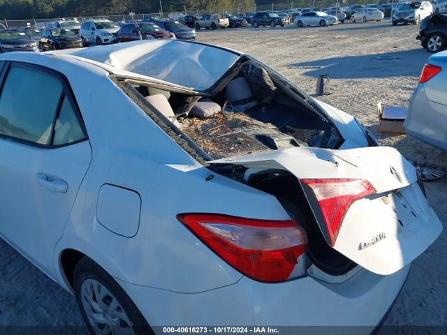 Toyota COROLLA LE 2018 5YFBURHE0JP807336 Image 6