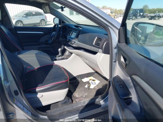 5TDBKRFH6FS098221 Toyota Highlander Le Plus V6