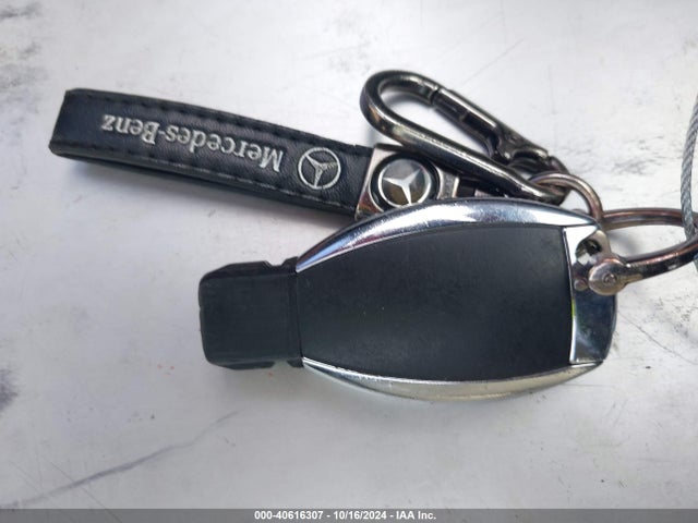 WDDGJ4HB7FG369372 Mercedes-Benz C 250