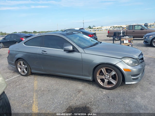 Mercedes-Benz C 250 2015 WDDGJ4HB7FG369372 Image 13
