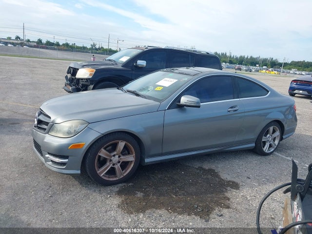 WDDGJ4HB7FG369372 Mercedes-Benz C 250