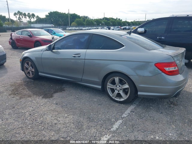 WDDGJ4HB7FG369372 Mercedes-Benz C 250