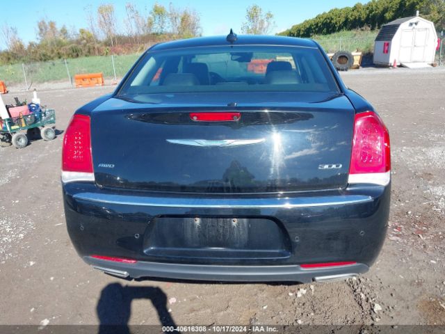 2C3CCAKG1JH137888 Chrysler 300 Limited Awd