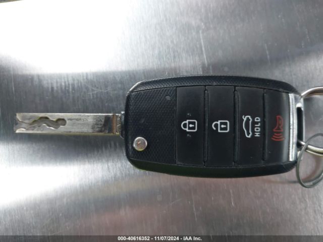 5XXGT4L35JG231009 KIA Optima S