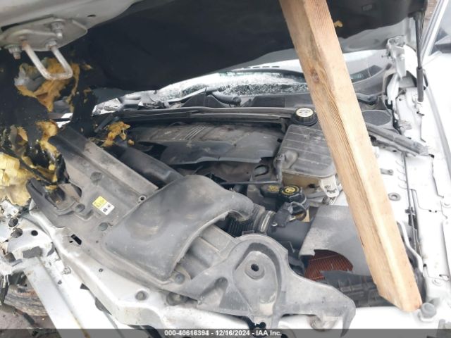 2010 JAGUAR XF SAJWA0GB6ALR58088 Photo 9