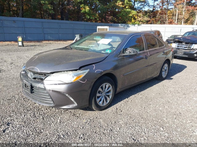 Toyota CAMRY LE 2016 4T4BF1FK7GR583757 Image 2