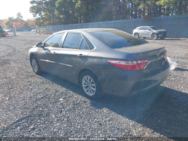 Toyota CAMRY LE 2016 4T4BF1FK7GR583757 Image 3